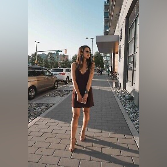 Aritzia Wilfred vivienne slip dress - Picture 3 of 3